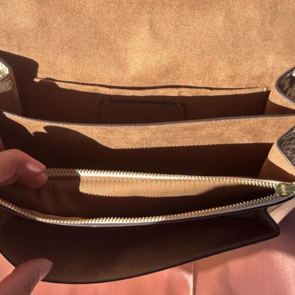 Coach Klare Crossbody bag in Signature Canvas with Rivets - Picture 9 of 10